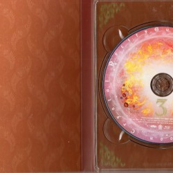 Sailor Moon Crystal Bluray Limited Edition 3 - Box Scans- BR inside.jpg