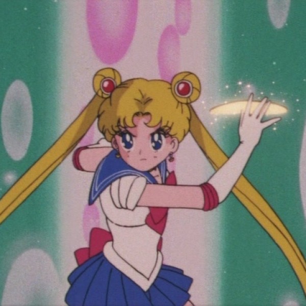 moon-tiara-action-07.JPG