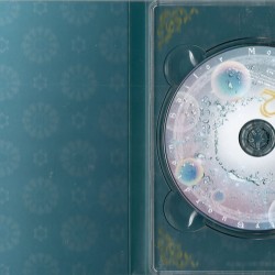 Sailor Moon Crystal Bluray Limited Edition 2 - Box Scans Disc + Inner Cover.jpg