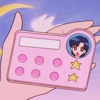 Передатчик - средство связи воительниц в аниме